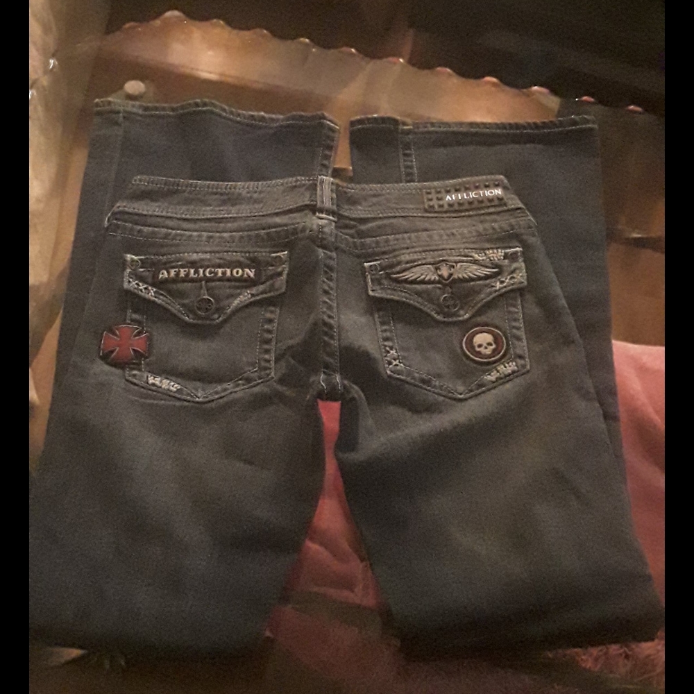 AFFLICTION BOOT STRETCH 28 NWOT